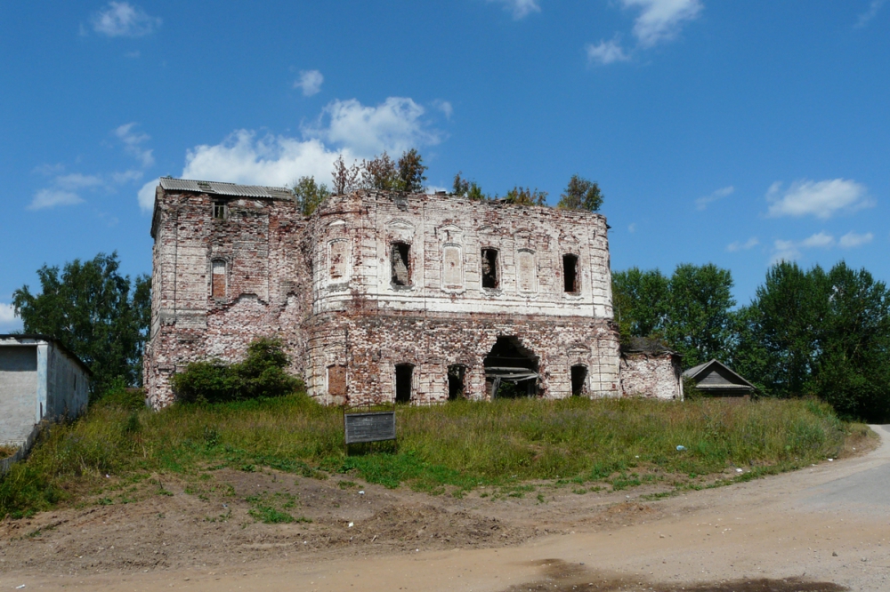 Преображенская церковь в Есеновичах. Современный вид. Фото 2010 г.